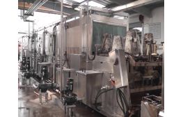 TG500酒壇灌裝清洗機 